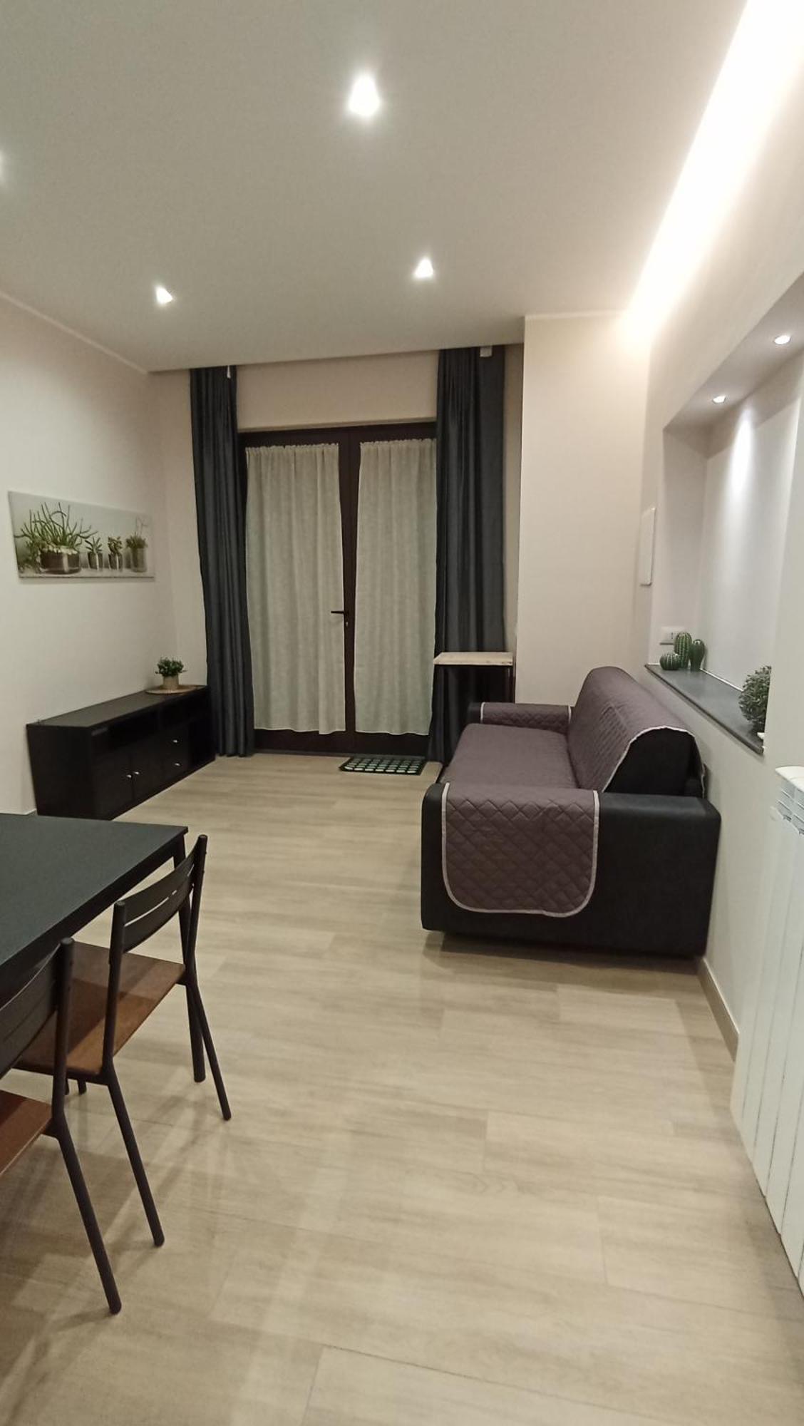 Gelsonero Apartments Ragalna Buitenkant foto
